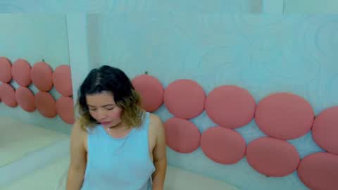 Snapshot of hannakimm69 chatting on 02-09-25, 12:17 hanna online show from 02-09-25, 12:17