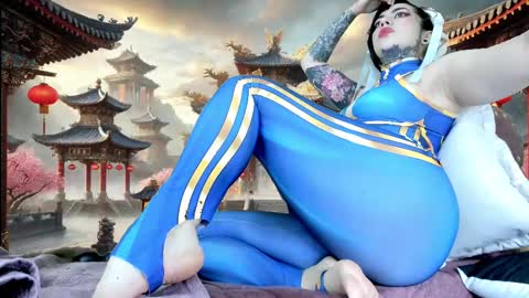 Snapshot of hannalicious4u chatting on 03-10-25, 04:38 FOLLOW ME INTA MOONXMAFE online show from 03-10-25, 04:38