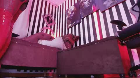 Snapshot of hannalicious4u chatting on 11-05-25, 09:59 FOLLOW ME INTA MOONXMAFE online show from 11-05-25, 09:59