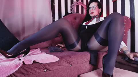 FOLLOW ME INTA MOONXMAFE online show from 04-29-26, 11:03