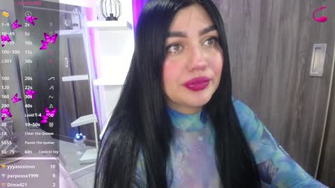 Snapshot of hannamour chatting on 01-21-25, 05:05 alejandra online show from 01-21-25, 05:05