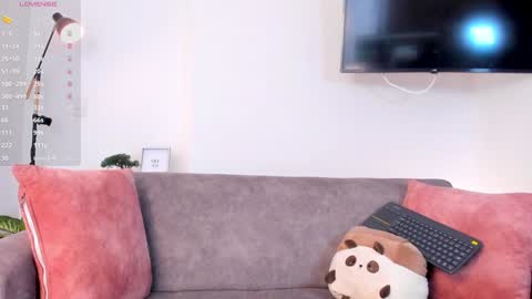 Snapshot of hannaos chatting on 01-06-25, 04:44 Hanna Os online show from 01-06-25, 04:44