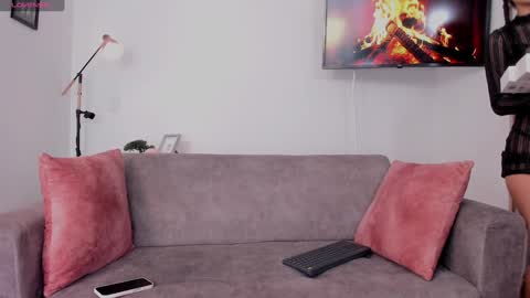 Snapshot of hannaos chatting on 01-18-25, 03:59 Hanna Os online show from 01-18-25, 03:59