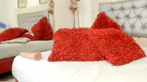 Snapshot of hannarose1208 chatting on 10-30-25, 01:45 Hanna online show from 10-30-25, 01:45