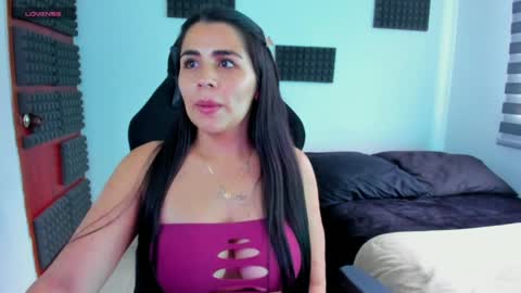 Hanna  online show from 04-27-26, 08:40