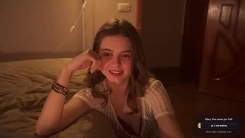 Snapshot of hannasthesia chatting on 11-14-25, 05:55 Hanna online show from 11-14-25, 05:55