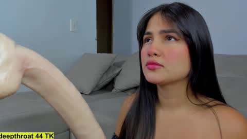 Hanna online show from 10-18-25, 01:12