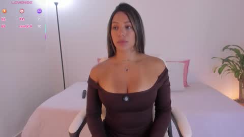 Hanna Williams  online show from 03-15-26, 05:30