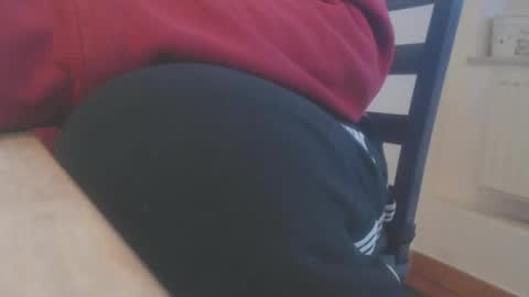 hannes_k online show from 02-04-26, 07:03