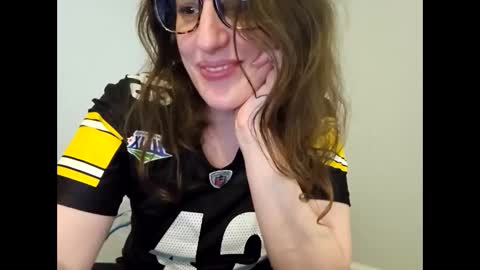 Snapshot of hannukahhottie chatting on 10-05-25, 07:12 Sabrina online show from 10-05-25, 07:12