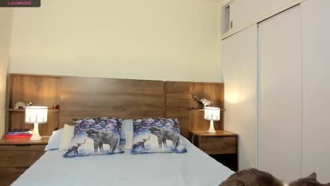 taylor live   online show from 09-28-25, 11:43