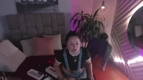 Hanny  online show from 07-22-26, 11:24