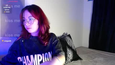 Snapshot of hanny_e chatting on 03-16-26, 03:12 hanny online show from 03-16-26, 03:12