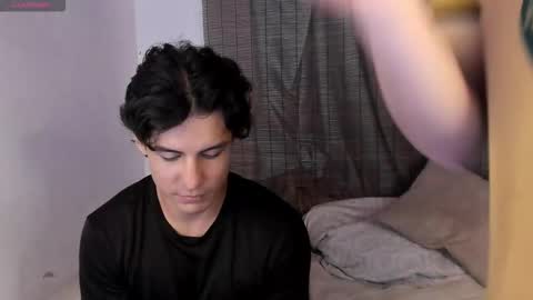 Snapshot of hans_andres17 chatting on 12-03-25, 08:51 hans and andres online show from 12-03-25, 08:51