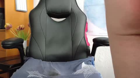 charly online show from 01-26-25, 12:01