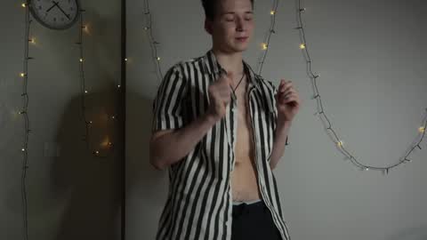 Hans online show from 12-14-24, 04:20