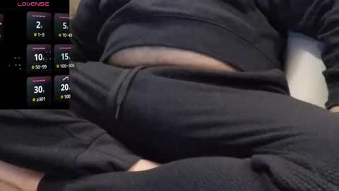 Snapshot of hansomeman2015 chatting on 03-03-25, 01:31 hansomeman2015 online show from 03-03-25, 01:31