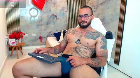 hanz_col online show from 02-11-25, 04:22