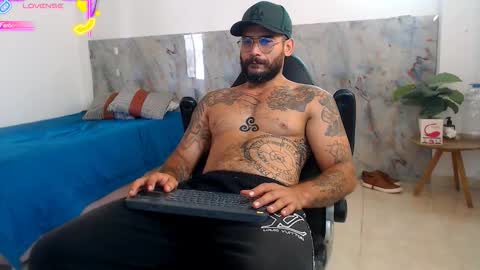 hanz_col online show from 11-05-25, 03:01