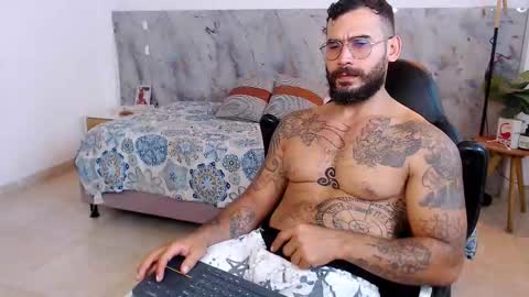 hanz_col online show from 11-24-25, 01:16