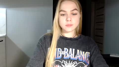 Snapshot of happy_fox_ chatting on 12-09-24, 11:03 happy_fox_ online show from 12-09-24, 11:03