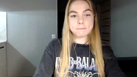 Snapshot of happy_fox_ chatting on 01-27-25, 08:07 happy_fox_ online show from 01-27-25, 08:07