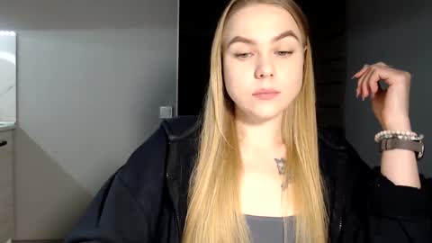 Snapshot of happy_fox_ chatting on 02-17-25, 04:15 happy_fox_ online show from 02-17-25, 04:15