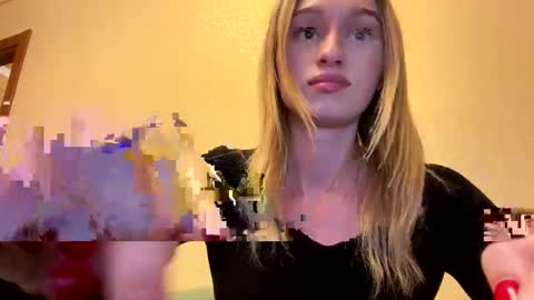 Anjelika online show from 10-13-25, 02:17