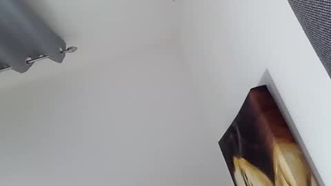 Snapshot of happyguy00000 chatting on 02-09-25, 06:54 Calvin Secret online show from 02-09-25, 06:54