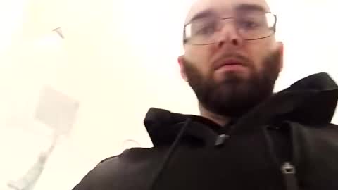 Snapshot of happyguy00000 chatting on 01-18-26, 01:20 Calvin Secret online show from 01-18-26, 01:20