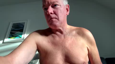 Snapshot of happysierra chatting on 10-07-25, 06:32 Harry online show from 10-07-25, 06:32