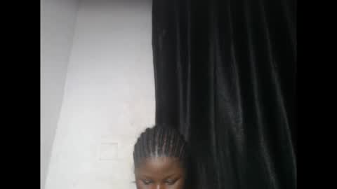 Snapshot of happyslut7 chatting on 09-11-25, 10:43 happyslut7 online show from 09-11-25, 10:43