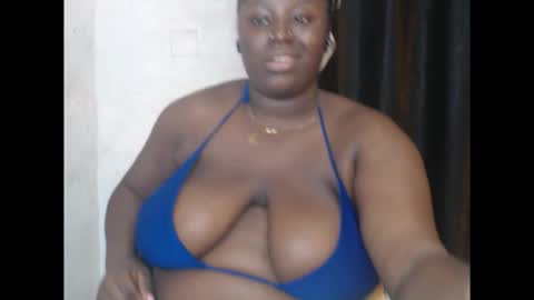 Snapshot of happyslut7 chatting on 09-27-25, 06:57 happyslut7 online show from 09-27-25, 06:57