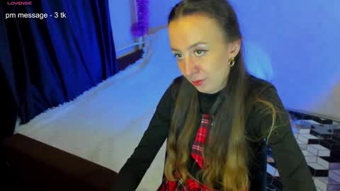 Snapshot of happystephanie chatting on 01-29-25, 04:41 Stephanie online show from 01-29-25, 04:41