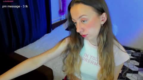 Snapshot of happystephanie chatting on 03-02-25, 04:10 Stephanie online show from 03-02-25, 04:10