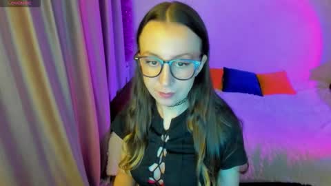 Snapshot of happystephanie chatting on 09-26-25, 04:22 Stephanie online show from 09-26-25, 04:22