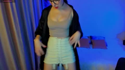 Snapshot of happystephanie chatting on 10-10-25, 04:17 Stephanie online show from 10-10-25, 04:17