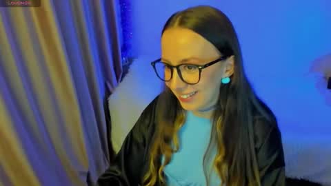 Snapshot of happystephanie chatting on 10-24-25, 06:04 Stephanie online show from 10-24-25, 06:04