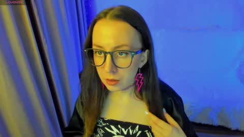 Snapshot of happystephanie chatting on 11-03-25, 07:37 Stephanie online show from 11-03-25, 07:37