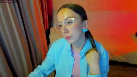 Snapshot of happystephanie chatting on 11-24-25, 05:34 Stephanie online show from 11-24-25, 05:34