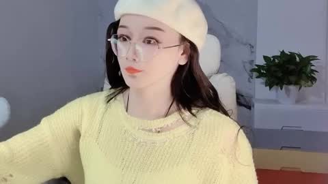 Snapshot of happysweetie168 chatting on 12-06-24, 07:54 Daisy online show from 12-06-24, 07:54