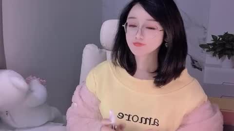 Snapshot of happysweetie168 chatting on 01-17-25, 04:57 Daisy online show from 01-17-25, 04:57