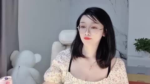 Snapshot of happysweetie168 chatting on 03-02-25, 04:28 Daisy online show from 03-02-25, 04:28