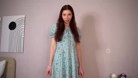 Vivy online show from 01-08-25, 06:41