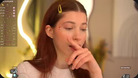 Vivy online show from 03-06-25, 10:41