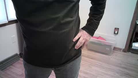 Snapshot of har5 chatting on 12-31-24, 07:07 Hardy-Har online show from 12-31-24, 07:07