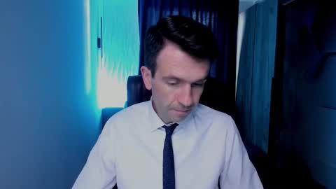 Steve online show from 10-20-25, 01:11