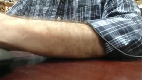 Snapshot of hardbuns chatting on 03-06-25, 04:38 Brad online show from 03-06-25, 04:38