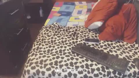 Snapshot of hardfucking_mistress chatting on 01-22-25, 06:20 Irina online show from 01-22-25, 06:20