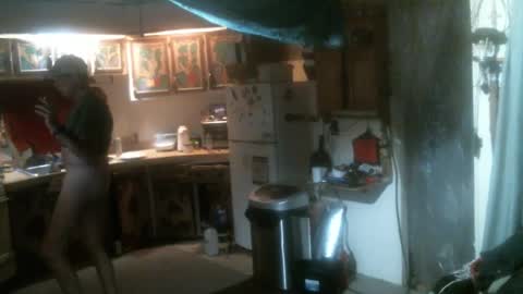 Snapshot of hardinhand44 chatting on 09-20-25, 11:06 john nobles online show from 09-20-25, 11:06